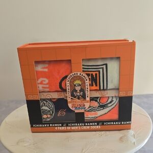 NIB Sealed Naruto Shippuden Ichiraku Ramen 4 Pairs Crew Socks